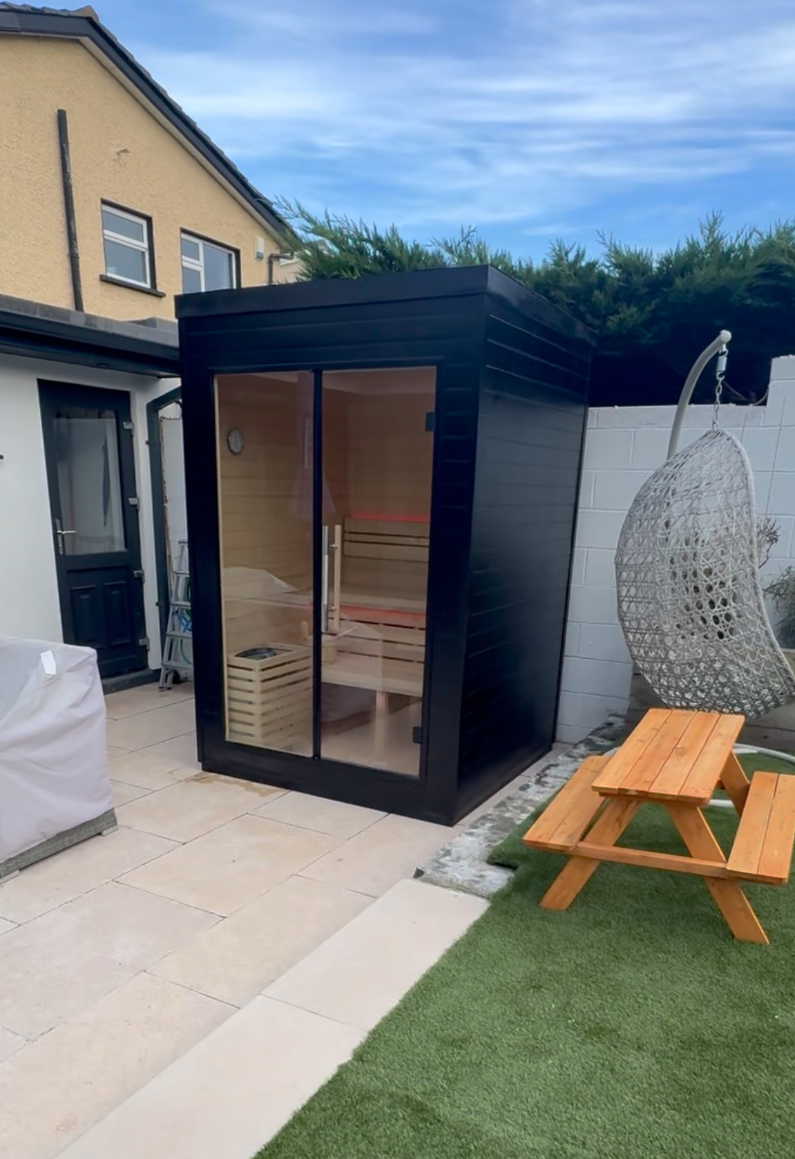 Rock 2 , Garden Sauna, OUTDOOR ( 4 Person Sauna)