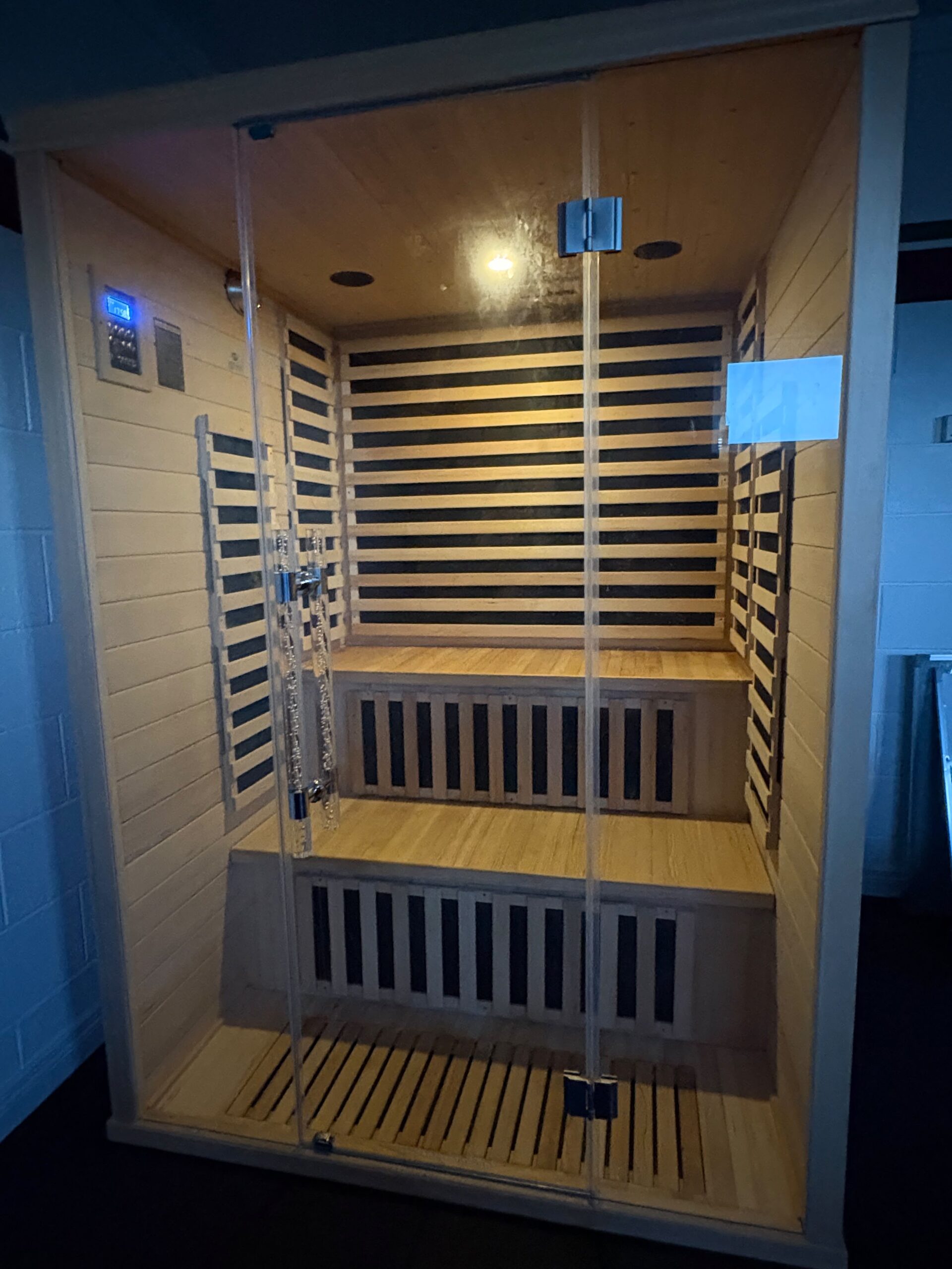 Hanko Infrared Sauna | 2 Tier Seating | 4 Person
