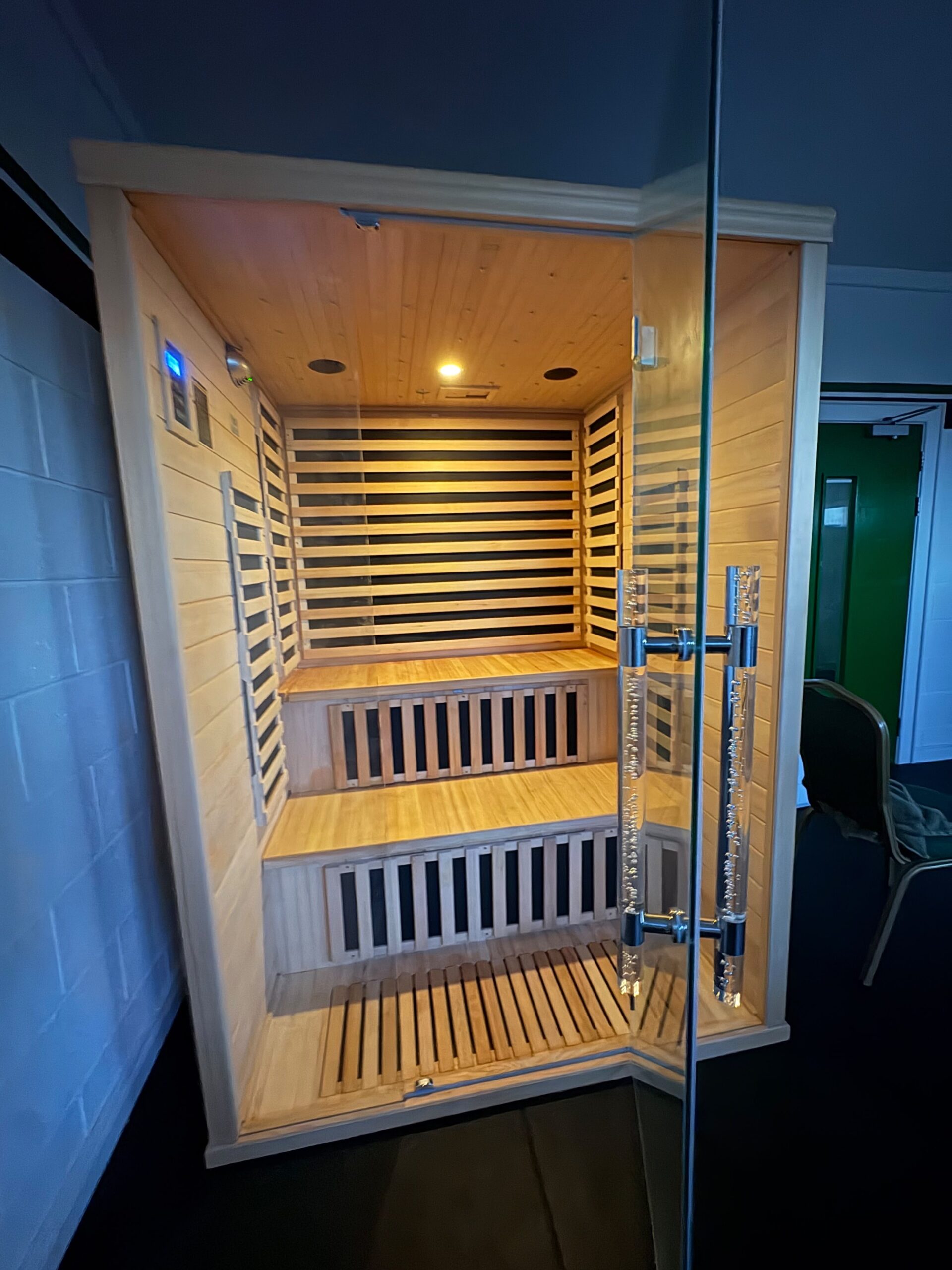 Hanko Infrared Sauna | 2 Tier Seating | 4 Person